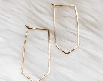 Boucles d’oreilles Chevron Hoop, Boucles d’oreilles En or 14K, Boucles d’oreilles en argent sterling, Boucles d’oreilles en cerceau géométrique minimaliste