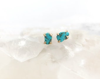 Boucles d’oreilles Raw Turquoise Stud, Boucles d’oreilles Blue Turquoise Stud, Boucles d’oreilles Raw Gemstone, Boucles d’oreilles Décembre Birthstone, Boucles d’oreilles en or massif