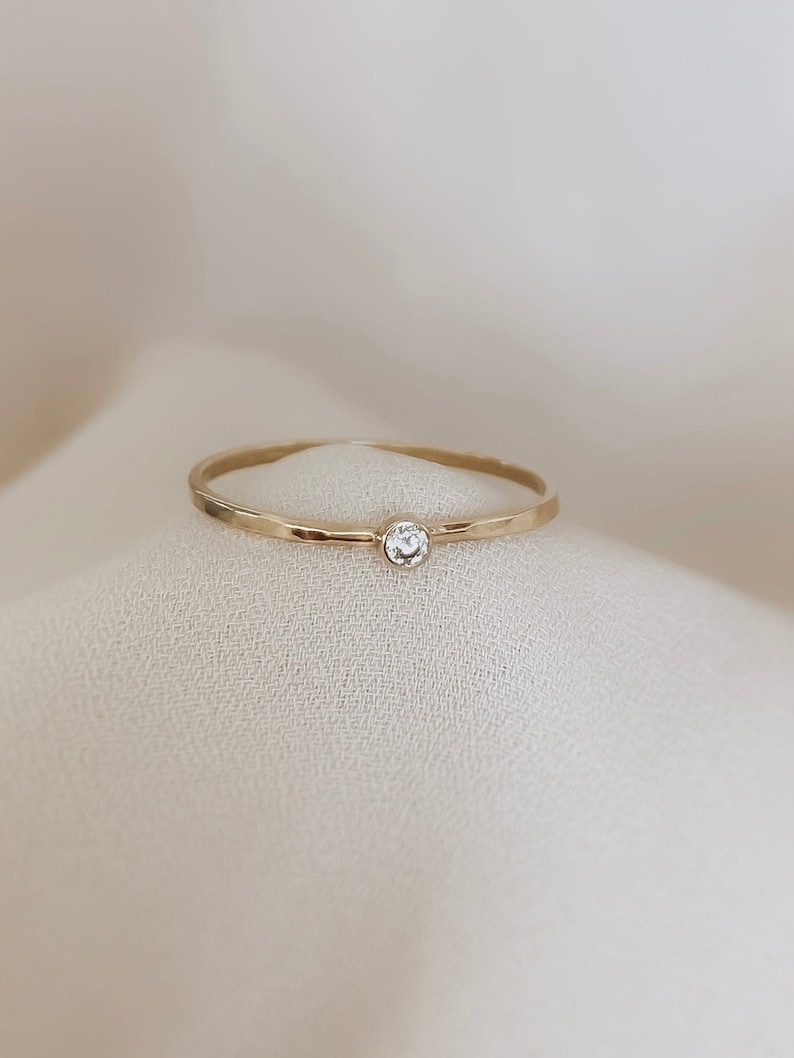 Minimalistische Birthstone Ring 14K Gold Filled, Edelsteen Ring Sterling Zilver, Sierlijke Geboortesteen Ring, Sierlijke Stapelring Goud, 14K Rose Goud afbeelding 9