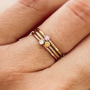 Minimalistische Birthstone Ring 14K Gold Filled, Edelsteen Ring Sterling Zilver, Sierlijke Geboortesteen Ring, Sierlijke Stapelring Goud, 14K Rose Goud afbeelding 1