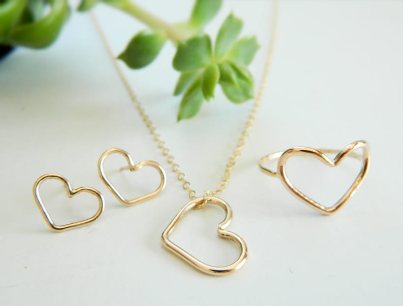 Gold Heart Necklace, Heart Pendant Necklace, 14K Gold Heart Necklace, Floating Heart Necklace Pendant, Heart Charm, Minimalist Necklace image 8