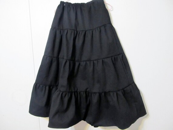 Jupe noire fille sale