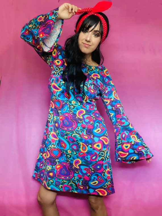 90s does 60s Rainbow Psychedelic Bell Sleeve Hear… - image 2