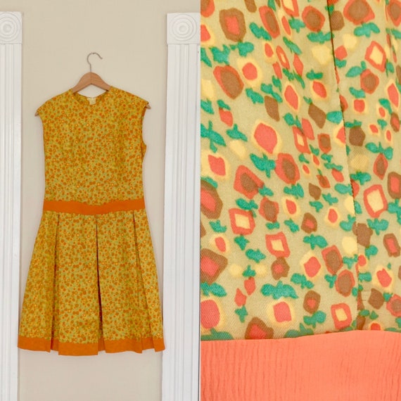 50s 60s Abstract Peach / Citrus Print Dress