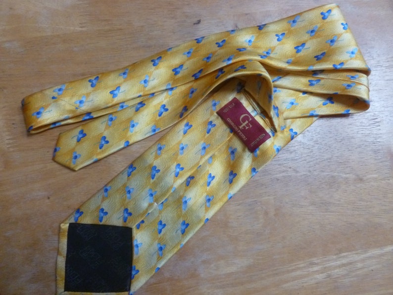 Giorgio Ferri Italian silk necktie yellow blue florwers