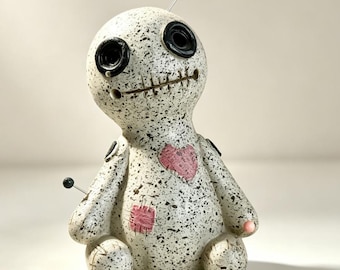 Poupée fantôme en résine sculptée à la main (10 cm), décoration intérieure, soin Reiki, sculpture de fantôme en résine, cadeau d'Halloween (1 pièce)