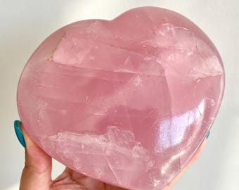 Cœur en quartz rose naturel sculpté à la main (plus de 500 g), pierre de cristal de quartz, grand cœur en cristal, soin Reiki, cadeau en cristal énergétique