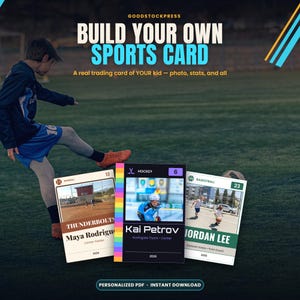 Op de afbeelding: Drie rechthoekige sportruilkaarten met aangepaste foto's, namen en statistieken. De kaarten tonen honkbal-, hockey- en basketbalthema's met tekst waaronder 'BUILD YOUR OWN SPORTS CARD', 'GOODSTOCKPRESS' en 'PERSONALIZED PDF'.