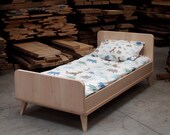 100% massive lime  wood bed