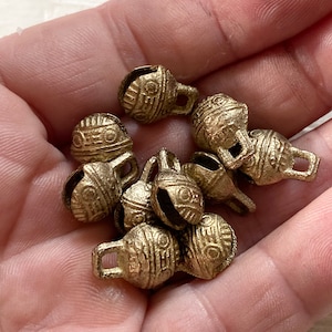 Kleine messing belletjes