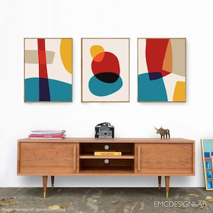オリジナルウォールアート、レッドイエローブルーベージュプリント3枚セット、オーガニックシェイプ、ミッドセンチュリーコンテンポラリーアート3枚セット