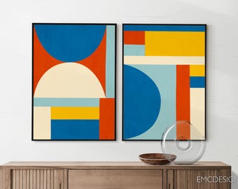Modern geometrisch abstract tweeluik: vormen in blauw, rood, geel en crème.