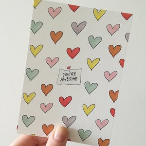 Carte You're Awesome, Anniversaire d'amis, Girl Power, cœurs, rappel positif, autonomisation des femmes, carte postale illustrée, A6, Cindy Mangomini