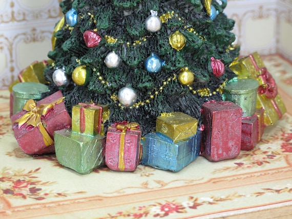 Miniature Dollhouse Christmas Big Tree Fully Decorated With Ornaments and  Gifts. Miniature Christmas Ornaments Vintage Santas Decor. 