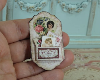 1:12 Shabby romantic wall decor. French style brocante decoration for dollhouse miniature collectors. 1.12 Dollhouse wall decor