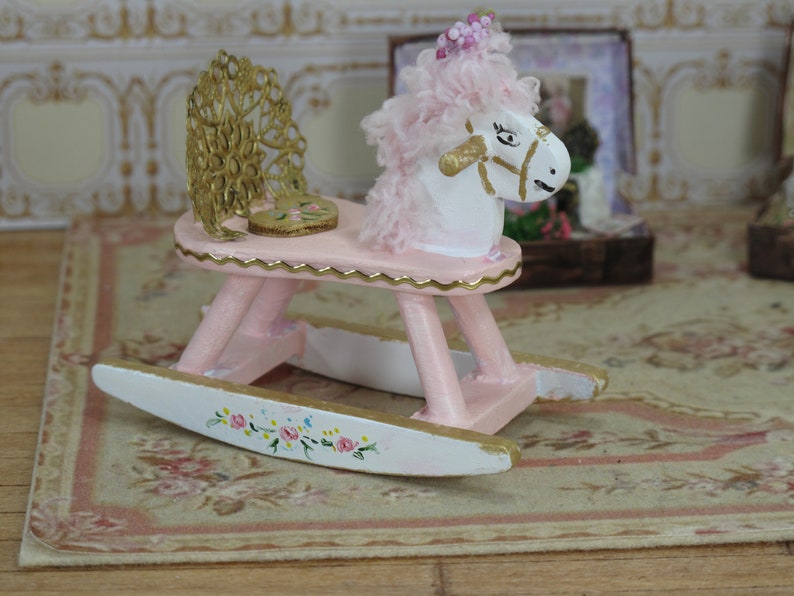 White Horse Miniature Dollhouse Doll House Picture 