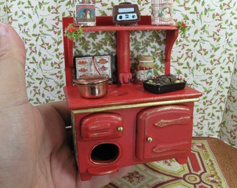 Christmas kitchen Stove Dollhouse Miniature. 1,12 Stove christmas. Christmas Kitchen in beige & red with details for the Xmas decoration.