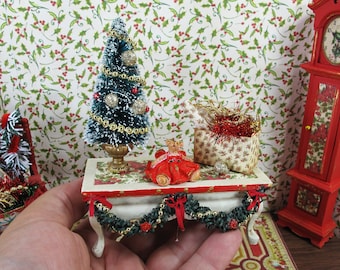 Christmas Table Dollhouse Miniature. Beautiful full Table decorated. Christmas Kitchen in beige & red with details for the Xmas decoration.