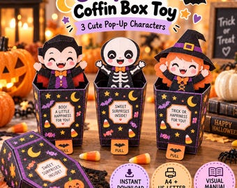Puede incluir: Tres cajas de ataúd de papel con personajes desplegables: un vampiro, un esqueleto y una bruja. Cada caja negra está decorada con estrellas, lunas y dulces, e incluye una lengüeta. Texto: Surprise Coffin Box Toy, 3 Cute Pop-Up Characters.
