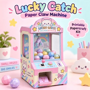 Puede incluir: Un kit de manualidades de máquina de garra de papel Lucky Catch con una paleta de colores pastel con detalles en rosa, azul y amarillo. La máquina incluye un mecanismo de garra, un joystick, una ranura para monedas y un conducto de premios con la etiqueta Prize Out, decorado con gráficos de gatos y estrellas.