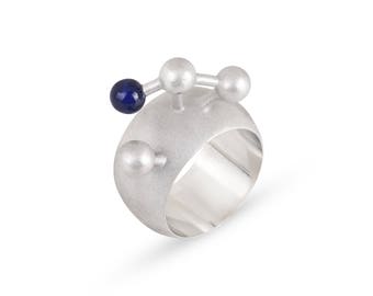 Statement Ring in sterling silver and lapis lazuli, Large Modern Ring