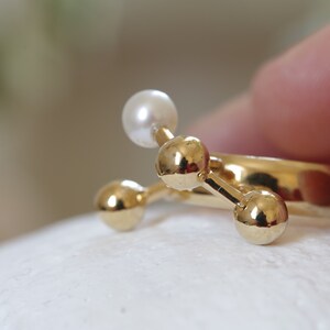 Geometric Ring in Gold-plated Silver with Pearl, Modern Spheres Ring, Design Jewelry image 4