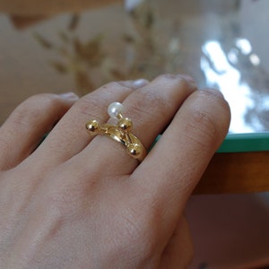 Geometric Ring in Gold-plated Silver with Pearl, Modern Spheres Ring, Design Jewelry image 5