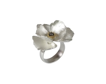 Poppy Ring Sterling Silver and Gold, Statement Flower Ring, Delicate Floral Jewelry for Women, Unique Handmade Ring, Realistic Flower