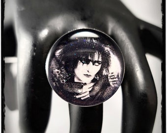 Siouxsie black/white Adjustable Ring