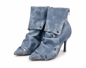 Ruffled Heeled Knee Boots