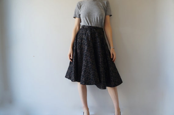 1950s Quilted Gold and Black Circle Skirt / Vinta… - image 1