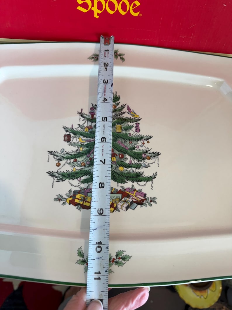 Spode Christmas Tree Oval Rim Dish - Thumbnail 2