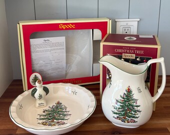 Spode Christmas Tree Pitcher/ Pie Dish and Bird