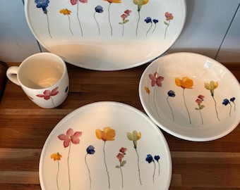 Royal Stafford Scattered Flowers ( 1-4 Piece Place Setting) 4