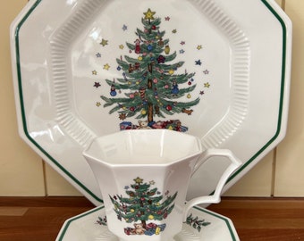 Nikko Christmas Place Settings (2-3 piece place setting included) 6 sets available