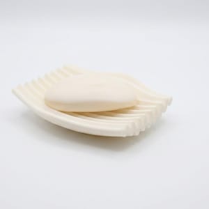 Modern Ripple Soap Dish, Minimalist Soap Tray, Ribbed Bar Soap Holder, Sponge Rest, Clean Bathroom Accessories, Kitchen Sink Organizer