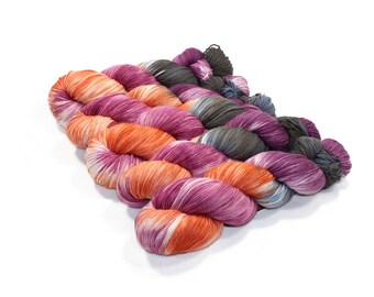 Hand dyed yarn - Fingering weight - Targhee Wool - 400 yards - Indie dyed Yarn - Sock Yarn - Colorway: Sugar and Spice