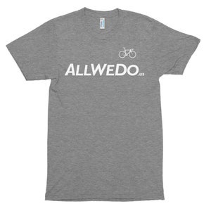Camiseta con logotipo AllWeDo // Fabricada en EE. UU. imagen 6