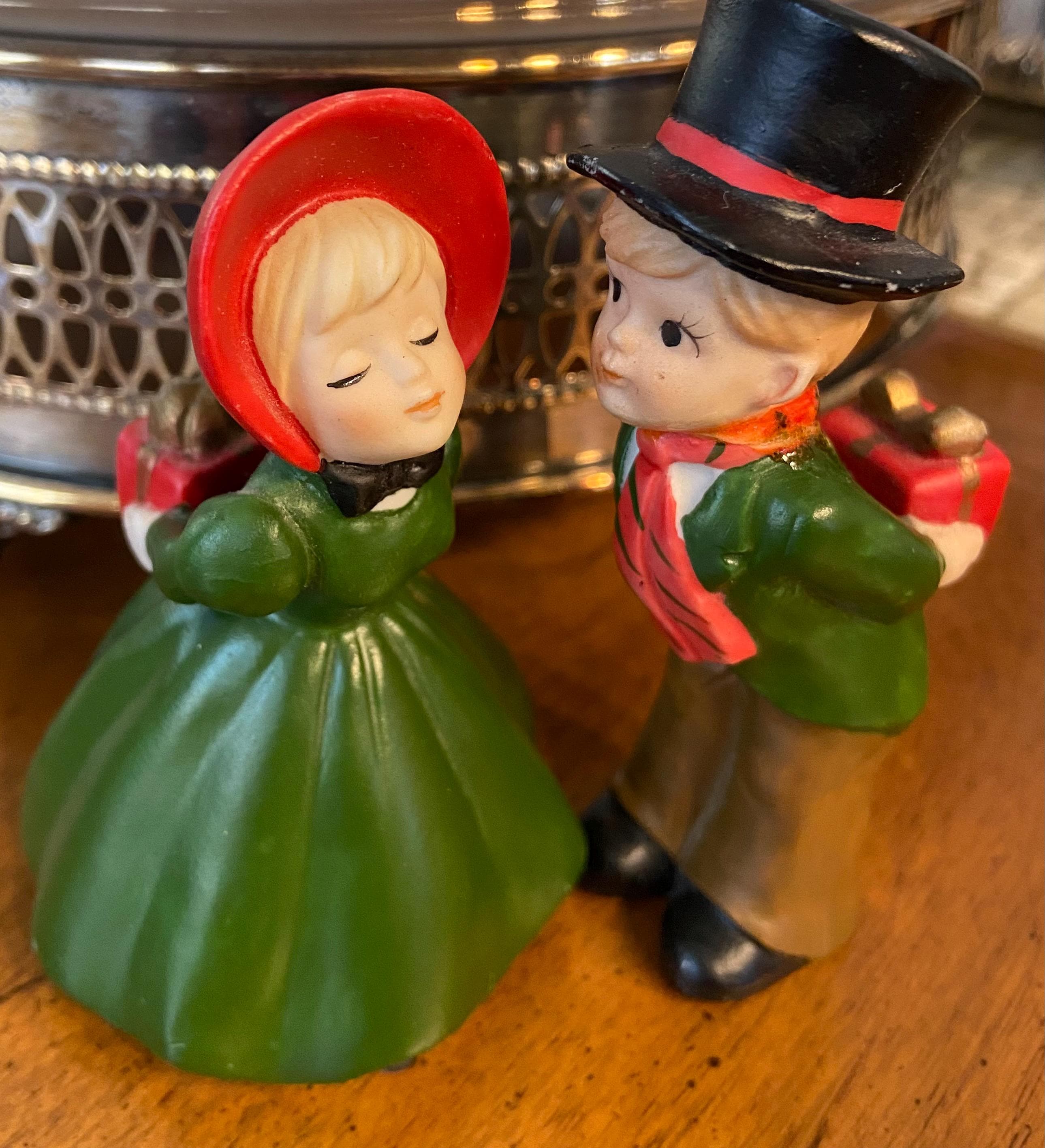 Vintage 1978 Japan Ceramic Kissing Carolers Figurines - Etsy