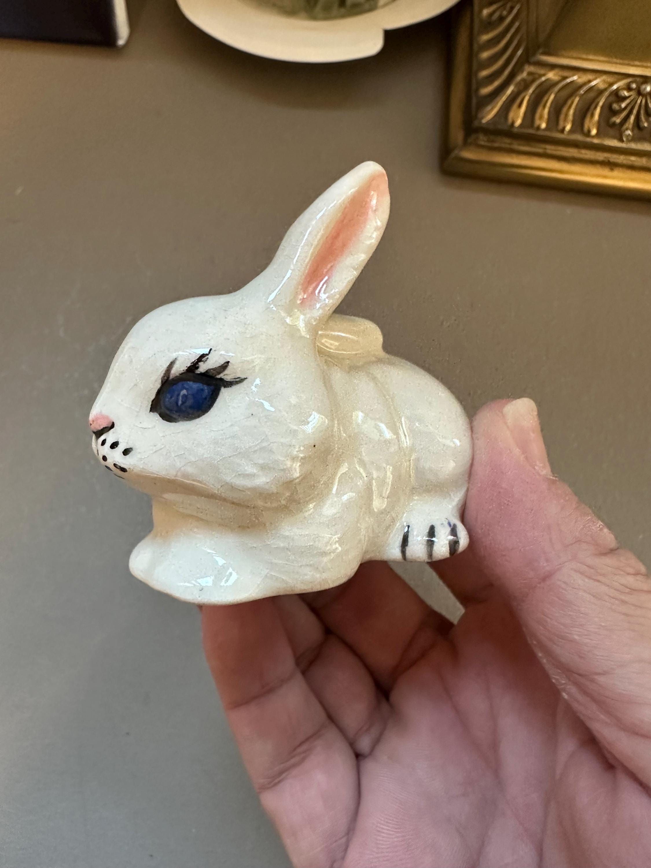 ヴィンテージセラミック製、大きな目のウサギの置物 - Etsy 日本