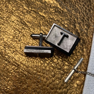 Mens Vintage Cufflinks & Tie Clip Set