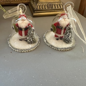 Paar Vintage Glaskugel Ornamente mit Japan Santa&#39;s