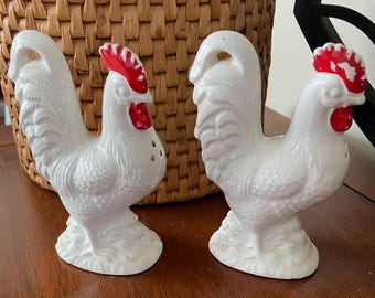 Vtg Enesco Red & White Rooster Shaker set of 2