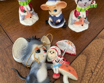 Lote de cuatro adornos navideños vintage con forma de ratón.