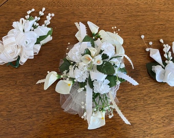 Set floreale da matrimonio vintage in bianco