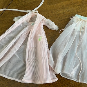 Vintage 1960s Barbie pink peignoir set