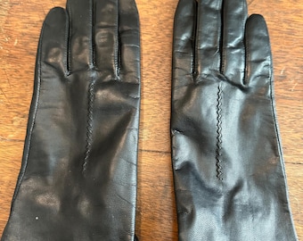 Vintage black leather ladies gloves