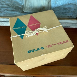 Vintage Belk Hutschachtel