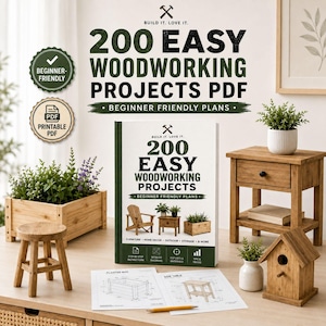 Puede incluir: Una guía digital en PDF titulada 200 Easy Woodworking Projects con planos para principiantes. La portada muestra imágenes de una silla, una mesa auxiliar y una jardinera de madera. Dos páginas impresas muestran diagramas técnicos de construcción.