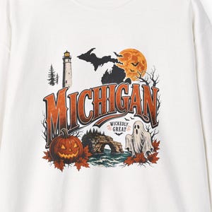 Sudadera de Michigan, estilo vintage de Halloween, cuello redondo, con estampado de faro espeluznante, calabaza y murciélago, ideal para otoño en los Grandes Lagos. Regalo unisex.